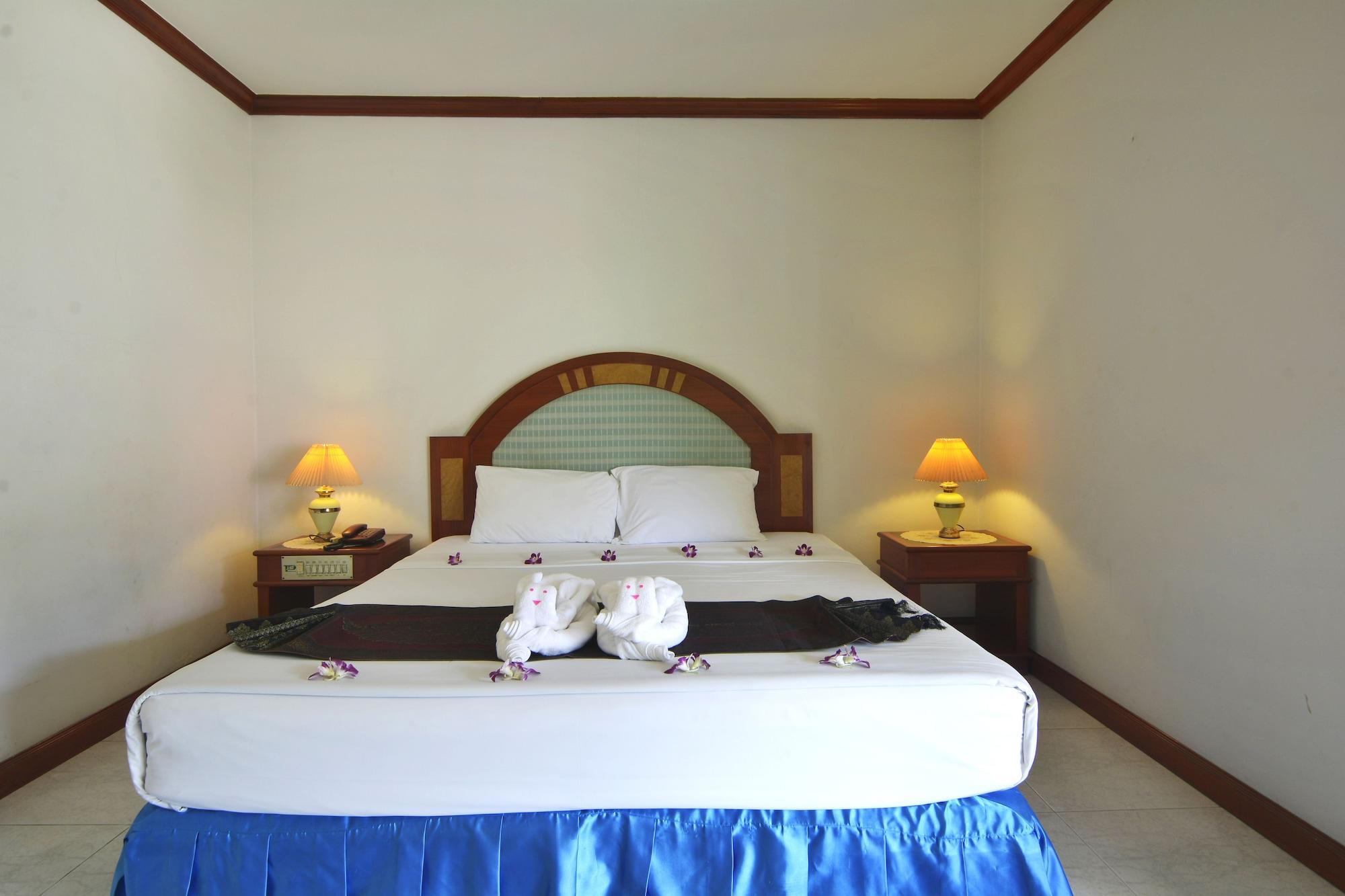 Patong Palace Hotel - SHA Extra Plus Esterno foto